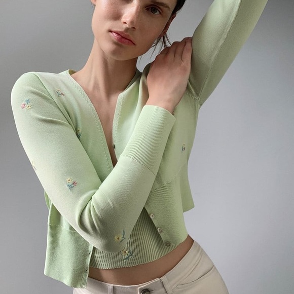 2pc Zara floral Embroidered knit cardigan and top - Picture 5 of 5